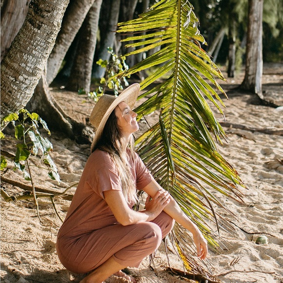 Happy French Gang v-neck short sleeve jumpsuit S/M Terracotta as is - Picture 3 of 10
